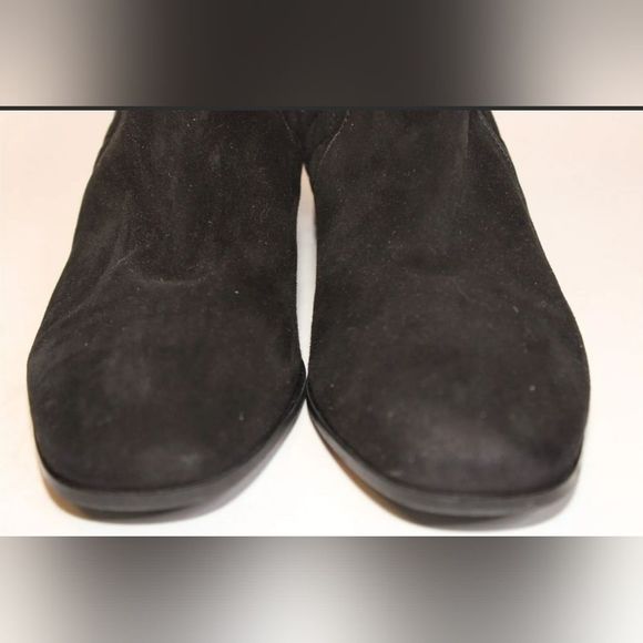 Aquatalia by Marvin K. 8.5 Suede Back Zip Chelsea Flat Ankle Boots - Picture 9 of 16